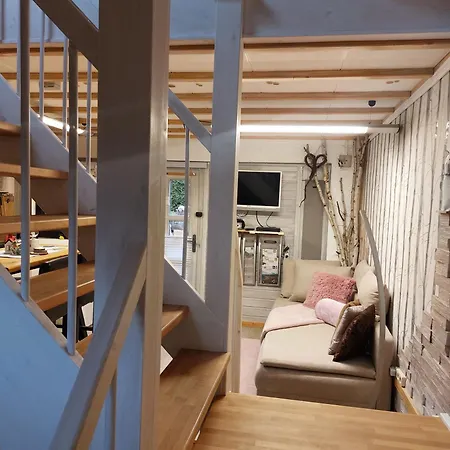 Nr 2 - Kleine Haus Im Haus *